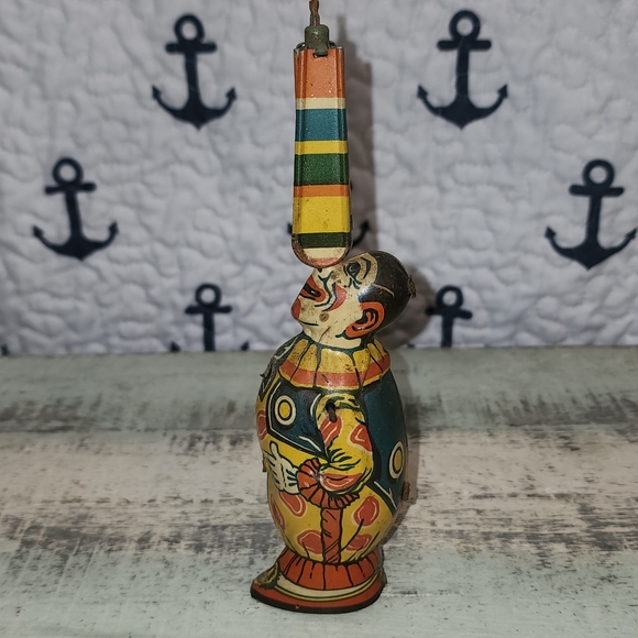 Vintage RARE MISPRINT 1920s Clown Tin Toy in Working Order - Picture 4 of 8